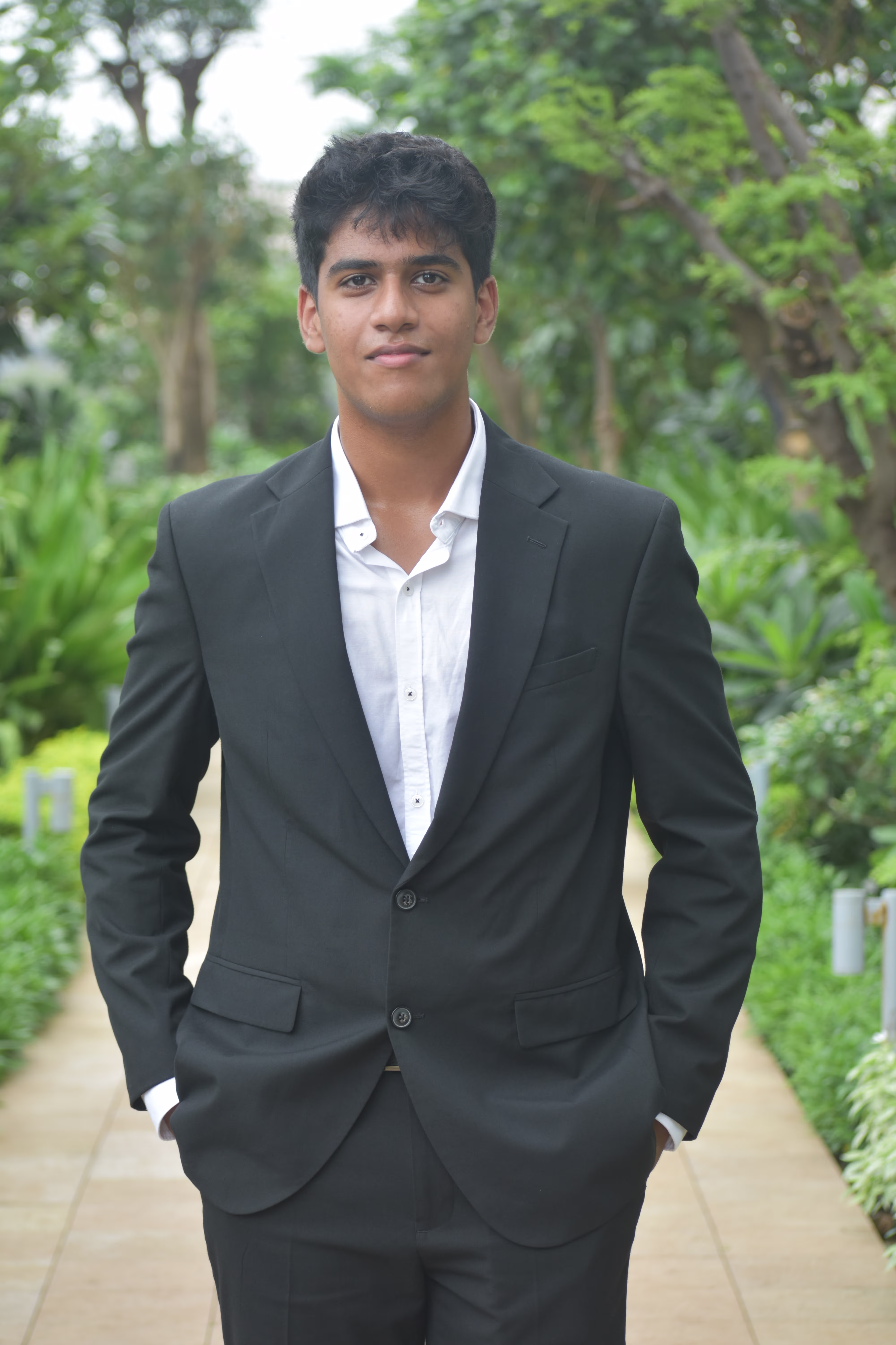 Neel More